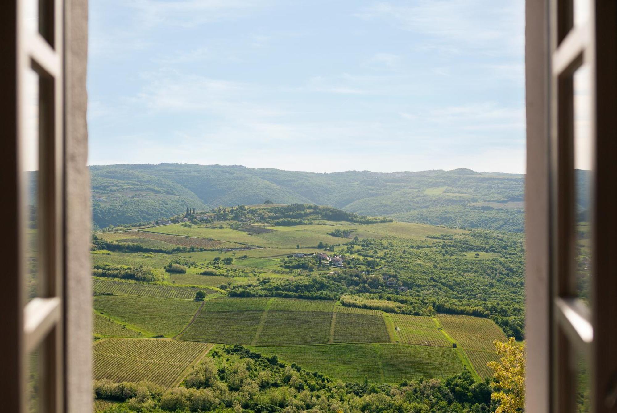 Villa Motovun Buitenkant foto